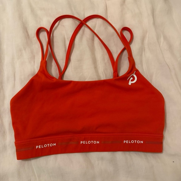 ✨ Like New Peloton Cadent Speed Up Strappy Sports Bra ✨ - Picture 3 of 4